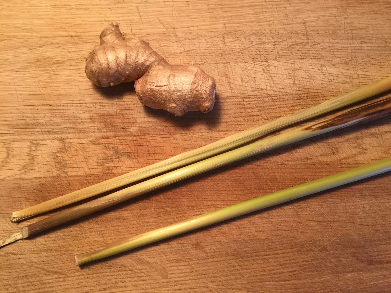 Zitronengras und Ingwer