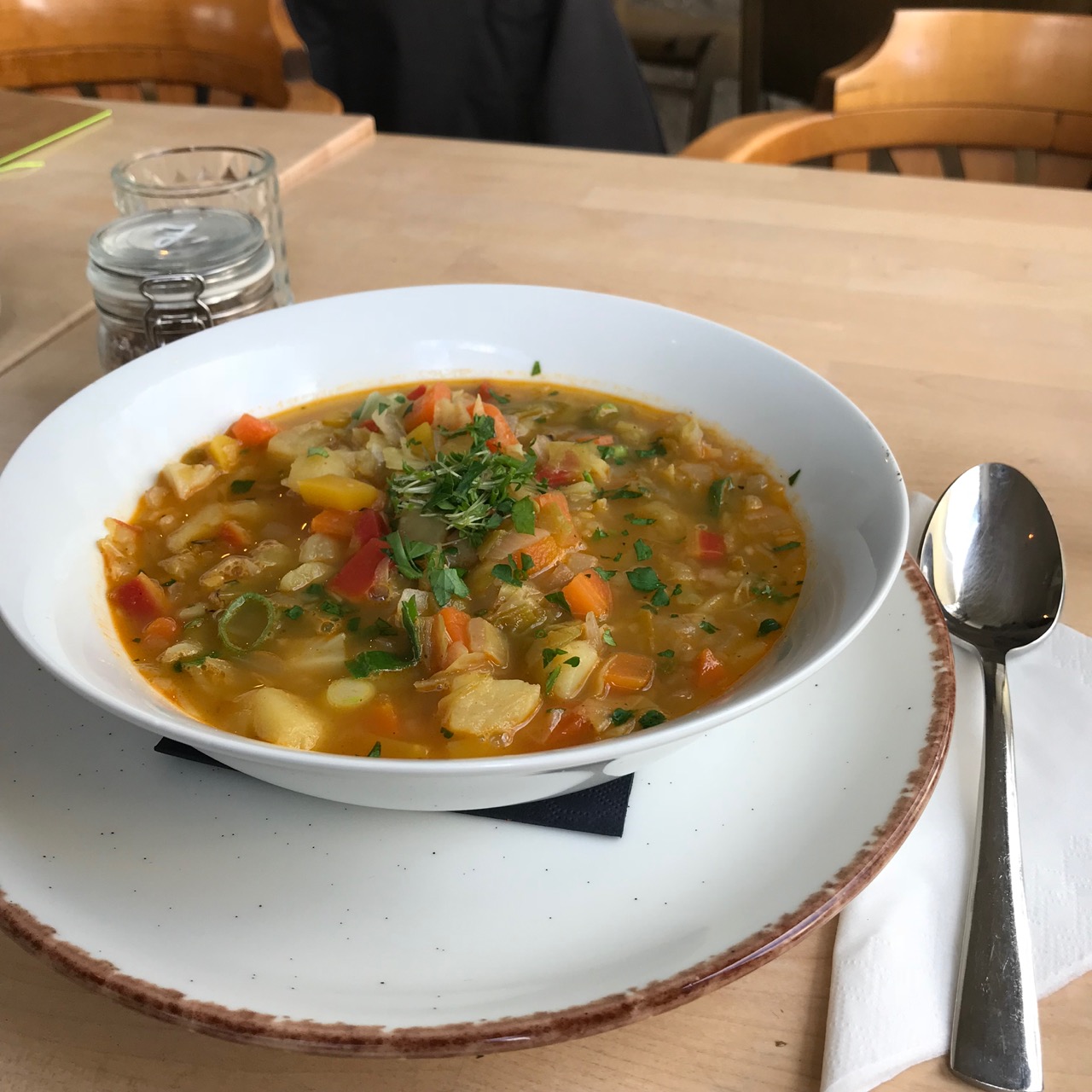 Eintopf auf einem Teller