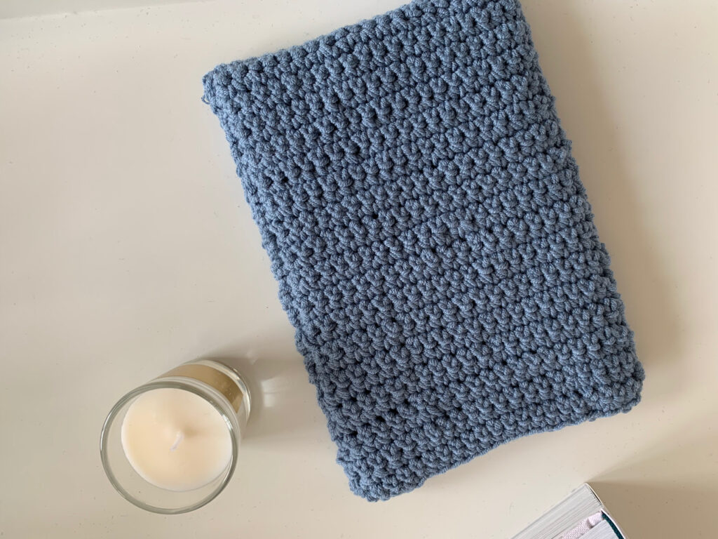 Selbstgehäkelte Hülle für den eReader