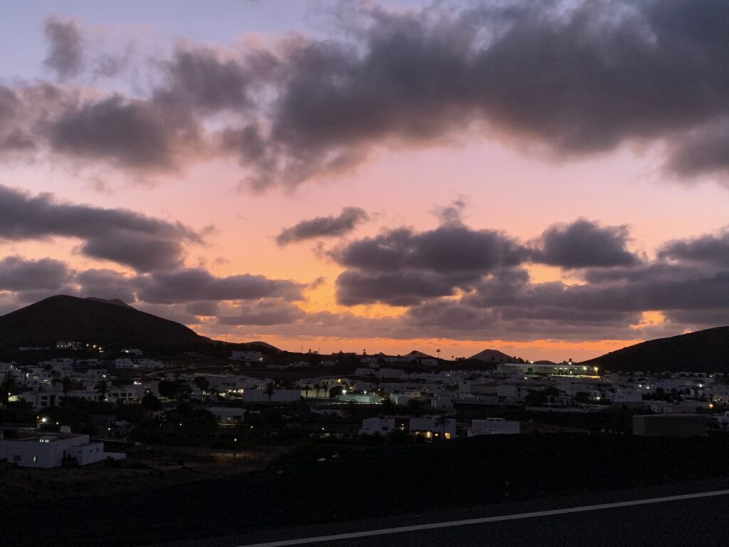 Lanzarote: Uga beim Einbrechen der Nacht