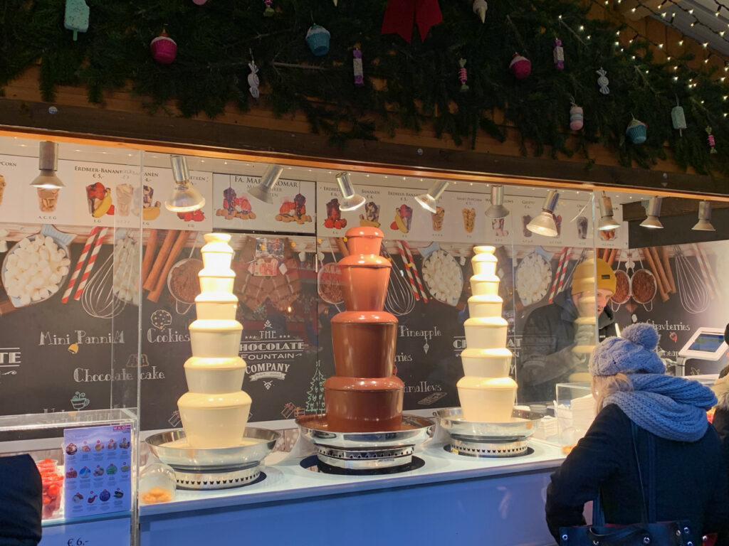 Wien Weihnachtsmarkt vor dem Rathaus