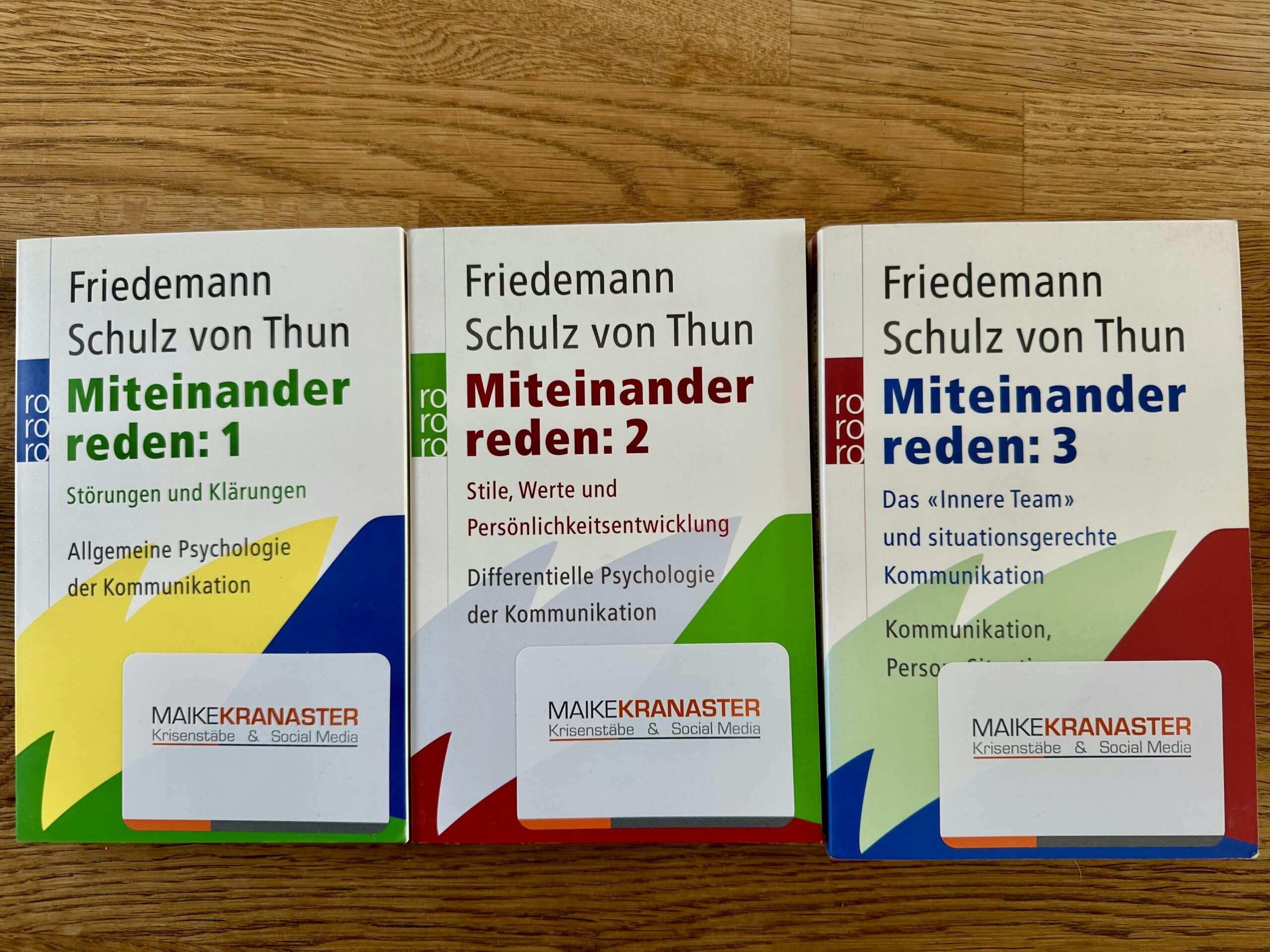 Drei Bücher "Miteinander reden - Teil 1-3" von Friedemann Schulz von Thun
